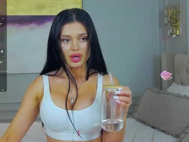 Live sex webcam photo for SugarDolly #278309678