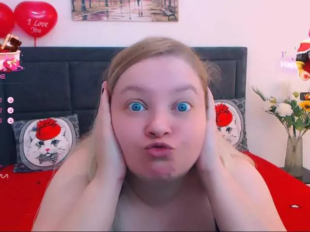 Live sex webcam photo for SugarOlivia #277325099