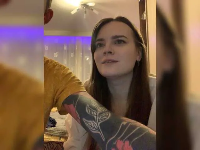 Live sex webcam photo for Sugarcrush17 #277679139