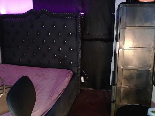 Live sex webcam photo for SuggarDolly #292023053