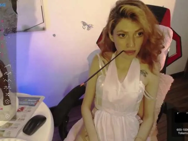 Live sex webcam photo for SummerScarlet #276288097