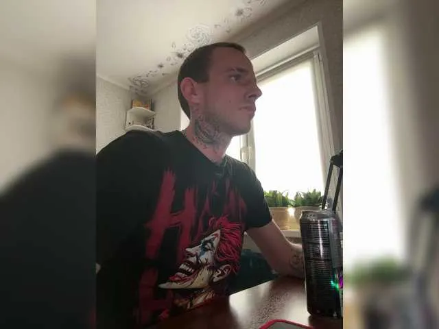 Live sex webcam photo for Sumrak6-6-6 #290984438