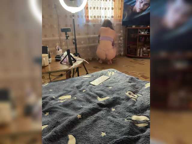 Live sex webcam photo for Sun-Moon #291872676