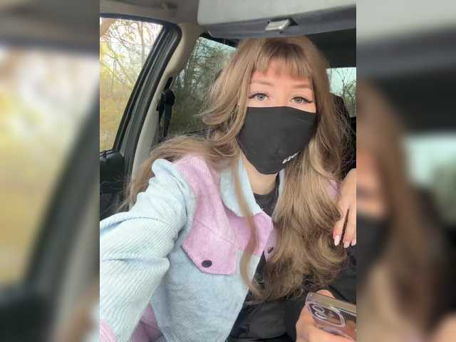 Live sex webcam photo for Sun-Moon #292027583