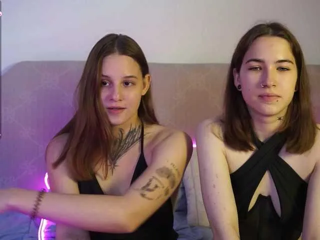 Live sex webcam photo for Sun-and-Luna #291624943