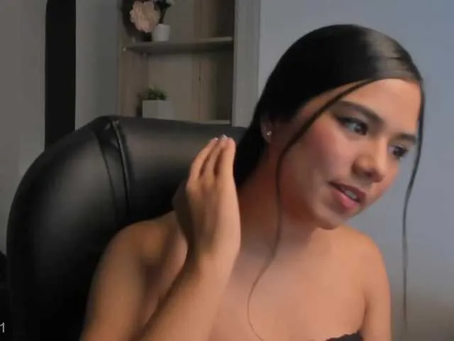 Live sex webcam photo for Sun-kissed1 #271973104
