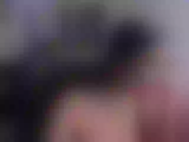 Live sex webcam photo for Sun-kissed1 #272795584