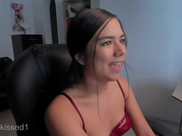 Live sex webcam photo for Sun-kissed1 #273265888
