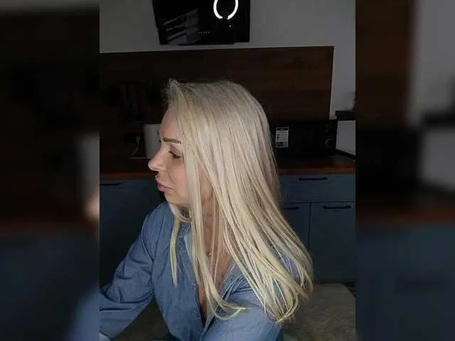 Live sex webcam photo for Sunbeam #290915395