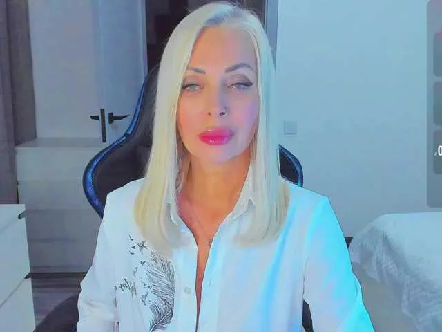 Live sex webcam photo for Sunbeam #292178589