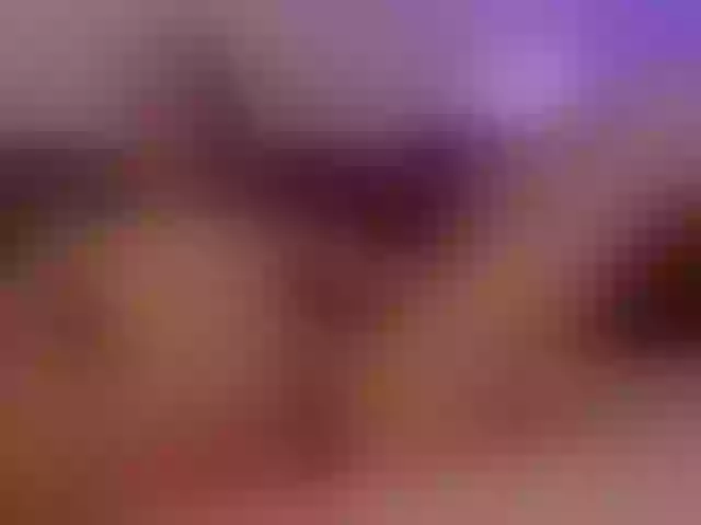 Live sex webcam photo for Sunbeam69 #288030555