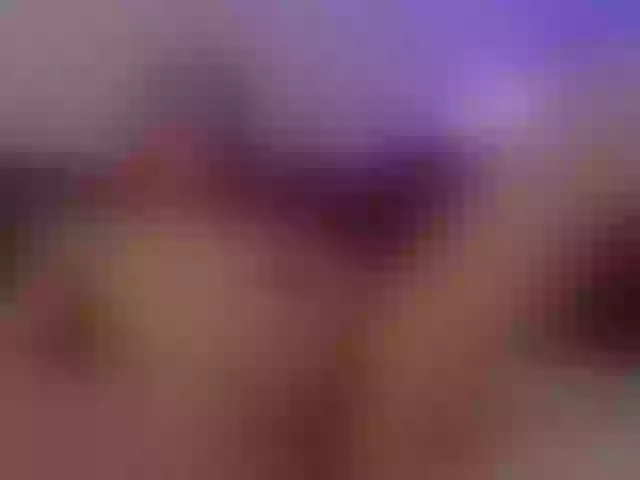 Live sex webcam photo for Sunbeam69 #288030563