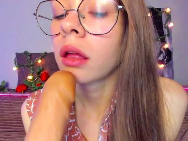Live sex webcam photo for Sunbeam69 #292718084
