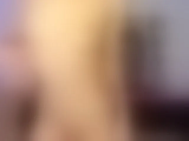 Live sex webcam photo for Sunbeam69 #293810680
