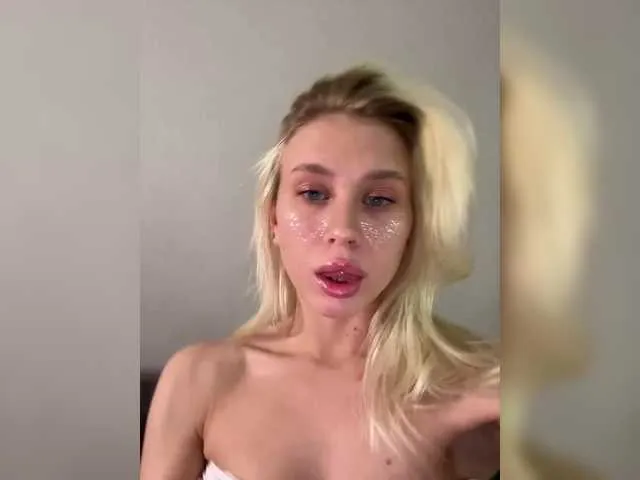 Live sex webcam photo for Sunlovv #290812018