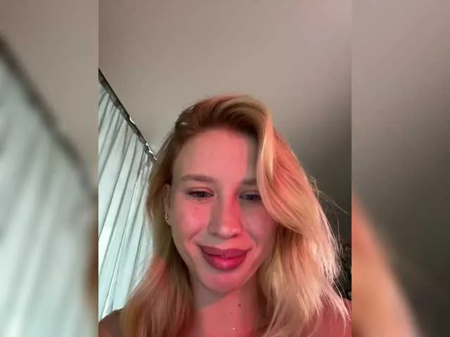 Live sex webcam photo for Sunlovv #291218650