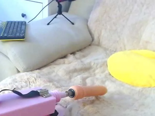 Live sex webcam photo for Sunny-Rose #271693351