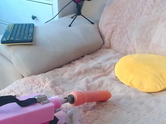 Live sex webcam photo for Sunny-Rose #271771144