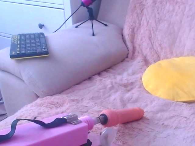 Live sex webcam photo for Sunny-Rose #271917451