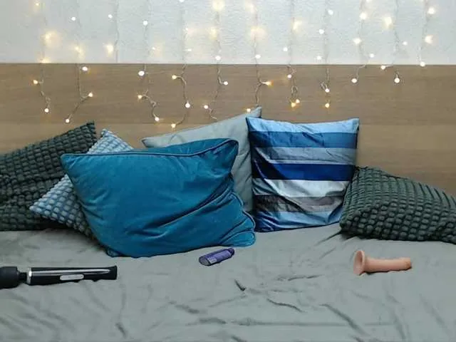 Live sex webcam photo for SunnyBright #276865393