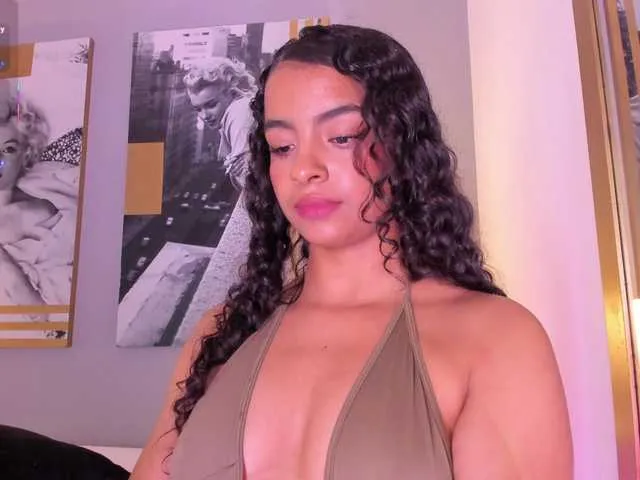 Live sex webcam photo for SunnyGilmore #292099072