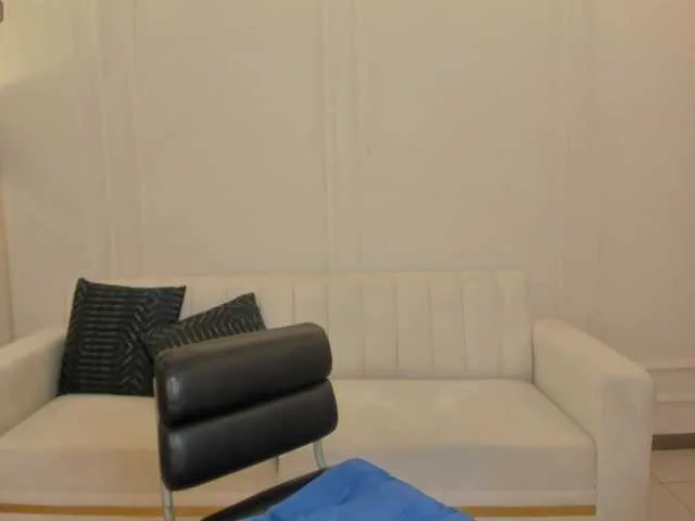 Live sex webcam photo for SunnyRiversX #291074160