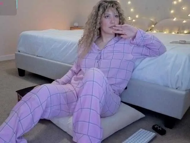 Live sex webcam photo for Sunshine- #290864941