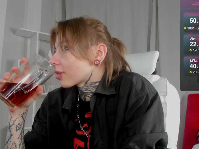 Live sex webcam photo for Sunshine-Aris #277996613