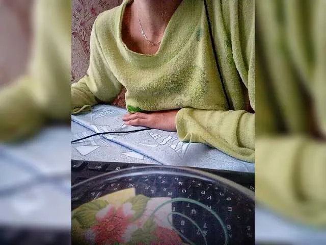 Live sex webcam photo for Super-Couple #276234481