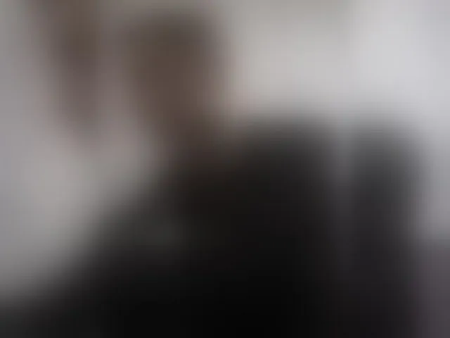 Live sex webcam photo for Super-king57 #294057187