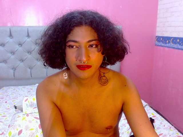 Live sex webcam photo for SusanHawk #290278318