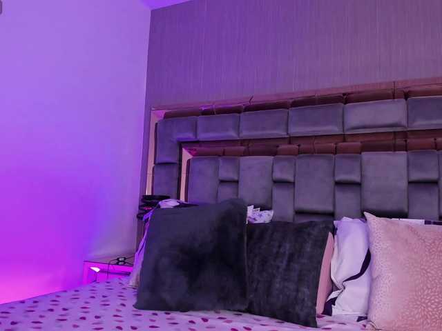 Live sex webcam photo for SusanRomero #276879021