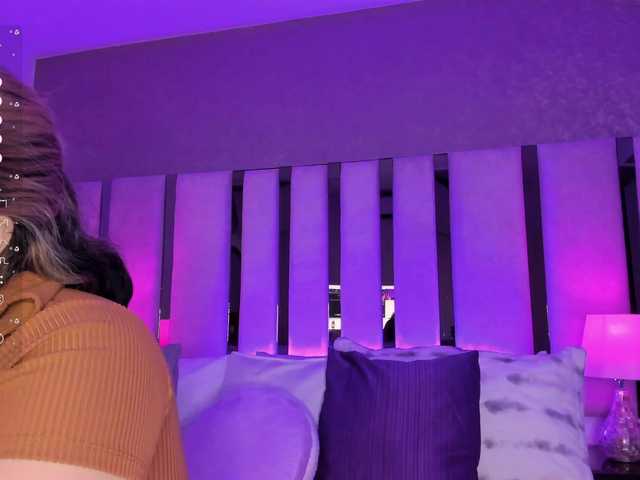 Live sex webcam photo for SusanRomero #277145876