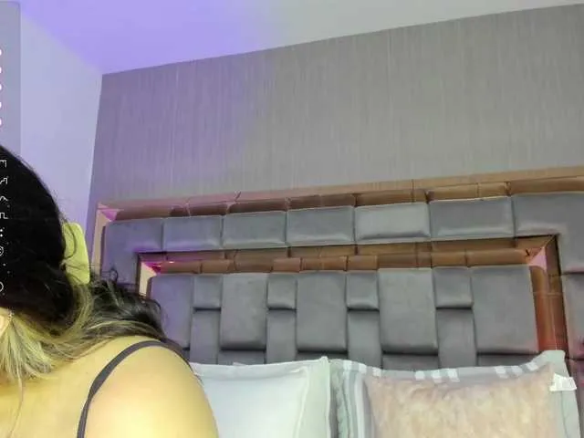 Live sex webcam photo for SusanRomero #277206493