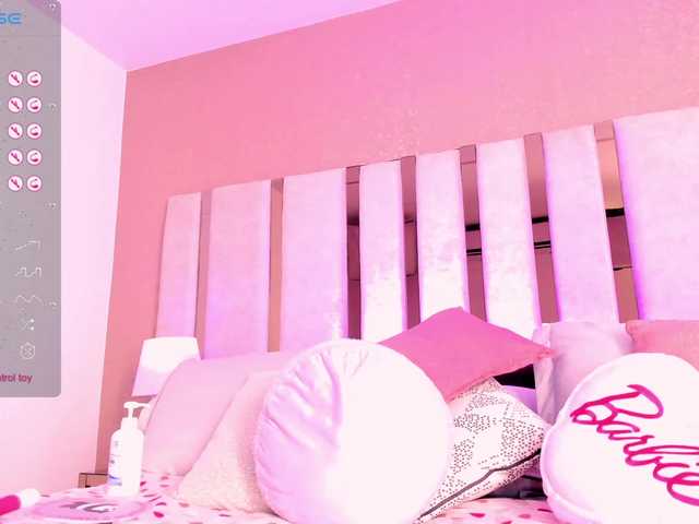 Live sex webcam photo for SusanRomero #277348316