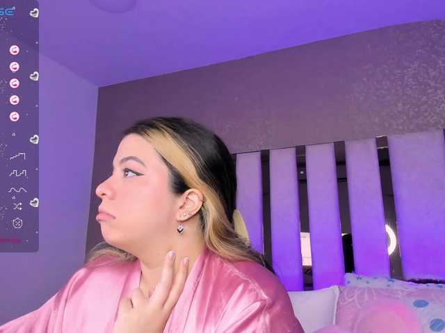 Live sex webcam photo for SusanRomero #277366319