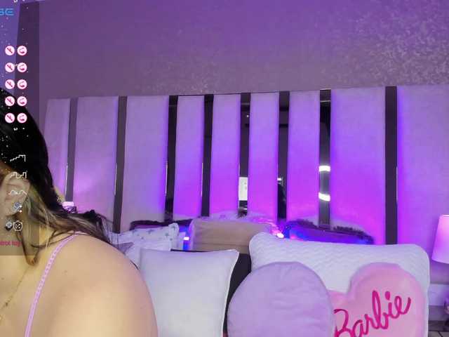 Live sex webcam photo for SusanRomero #277461987