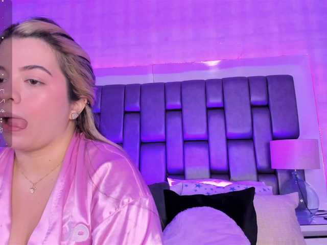 Live sex webcam photo for SusanRomero #277601559