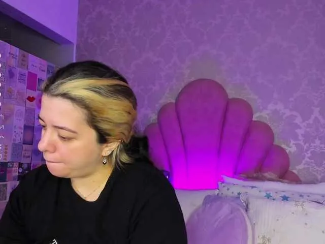 Live sex webcam photo for SusanRomero #277671002