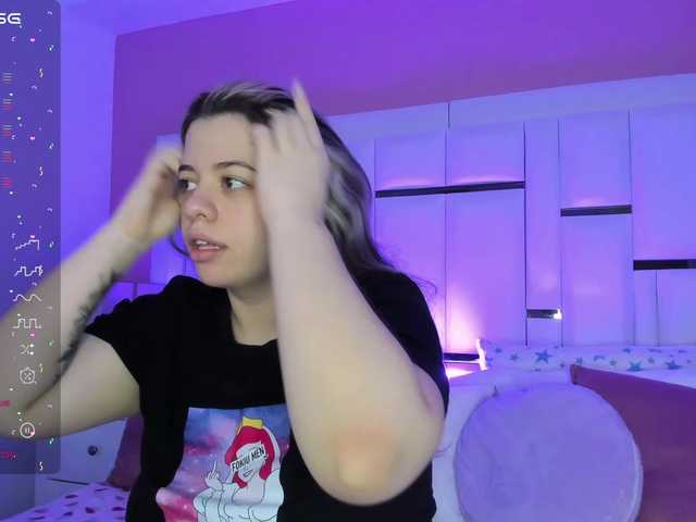 Live sex webcam photo for SusanRomero #277783557