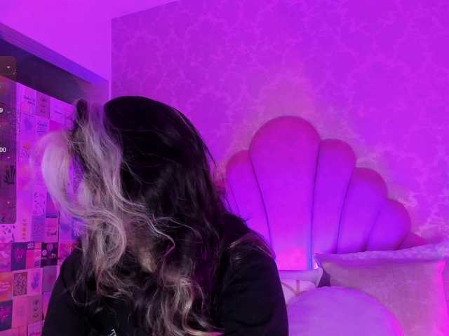 Live sex webcam photo for SusanRomero #278184895