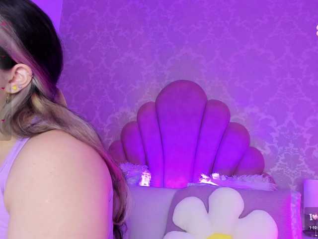 Live sex webcam photo for SusanRomero #278279556