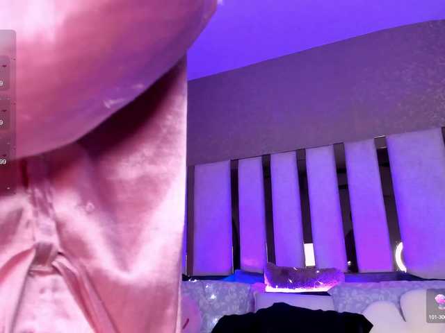 Live sex webcam photo for SusanRomero #285825757