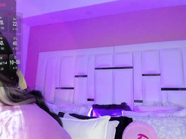 Live sex webcam photo for SusanRomero #289325559