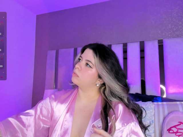 Live sex webcam photo for SusanRomero #289517187