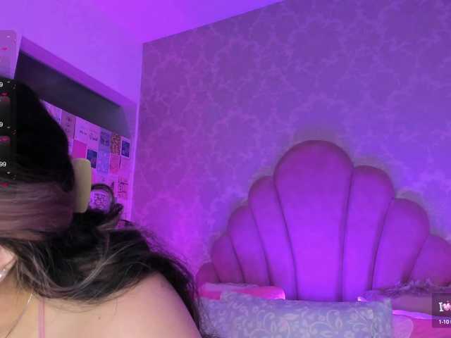 Live sex webcam photo for SusanRomero #290040184