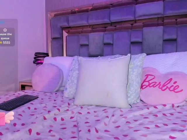 Live sex webcam photo for SusanRomero #290583513