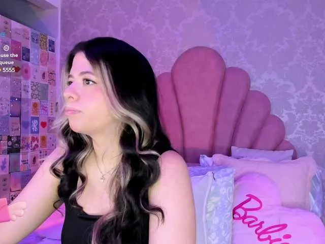 Live sex webcam photo for SusanRomero #290839885