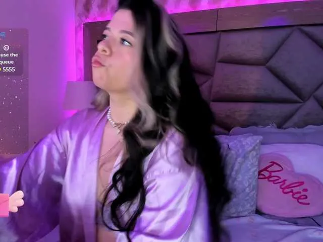 Live sex webcam photo for SusanRomero #290862757