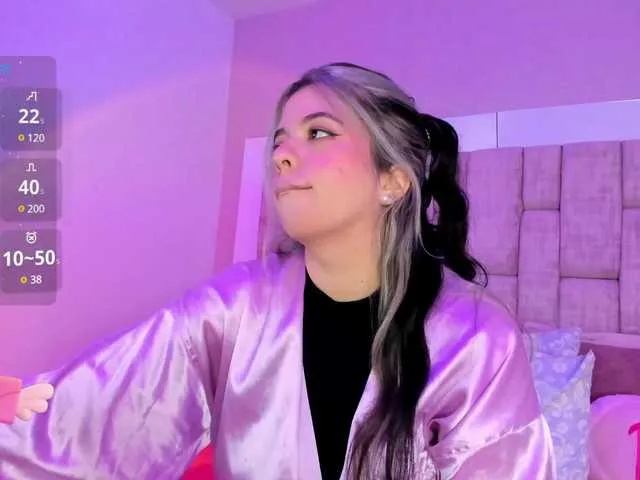 Live sex webcam photo for SusanRomero #290883948